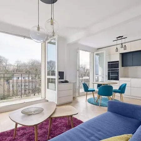 Charming Aprtment With Balcony - Buttes Chaumont Paris