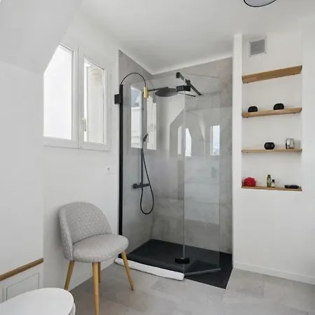 Charming Aprtment With Balcony - Buttes Chaumont * Paris